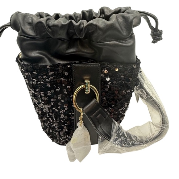 Badgley Mischka Black Sequin Drawstring Bucket Bag NWT NEW RETAIL:$130 - Picture 4 of 8